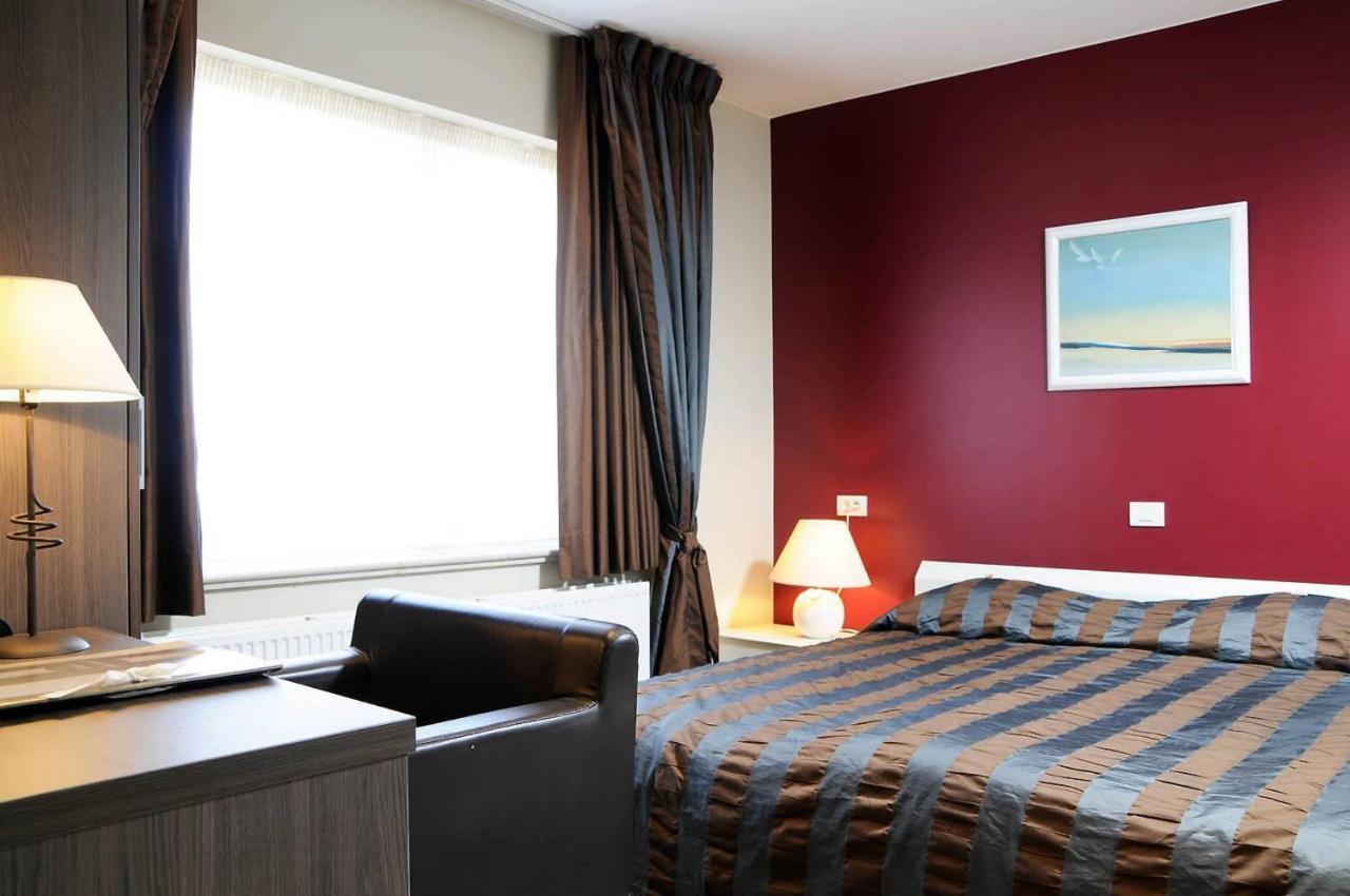 Hotel Salons De Vrede Ichtegem Room photo